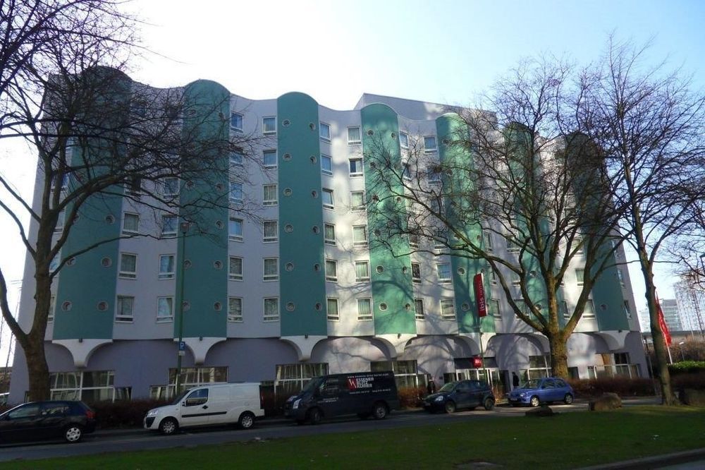 B&B Hotel Essen-Hbf Exterior foto